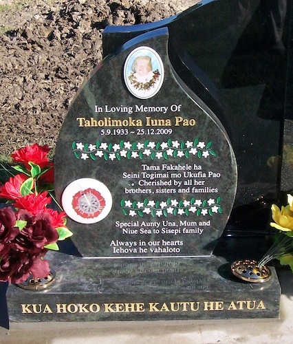 KERALA GREEN TEARDROP HEADSTONE
